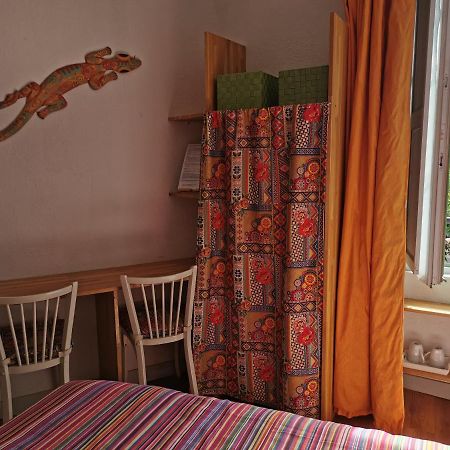 Logis Des Douves Bed & Breakfast Tiffauges Екстериор снимка